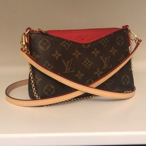 Louis Vuitton Pallas Clutch